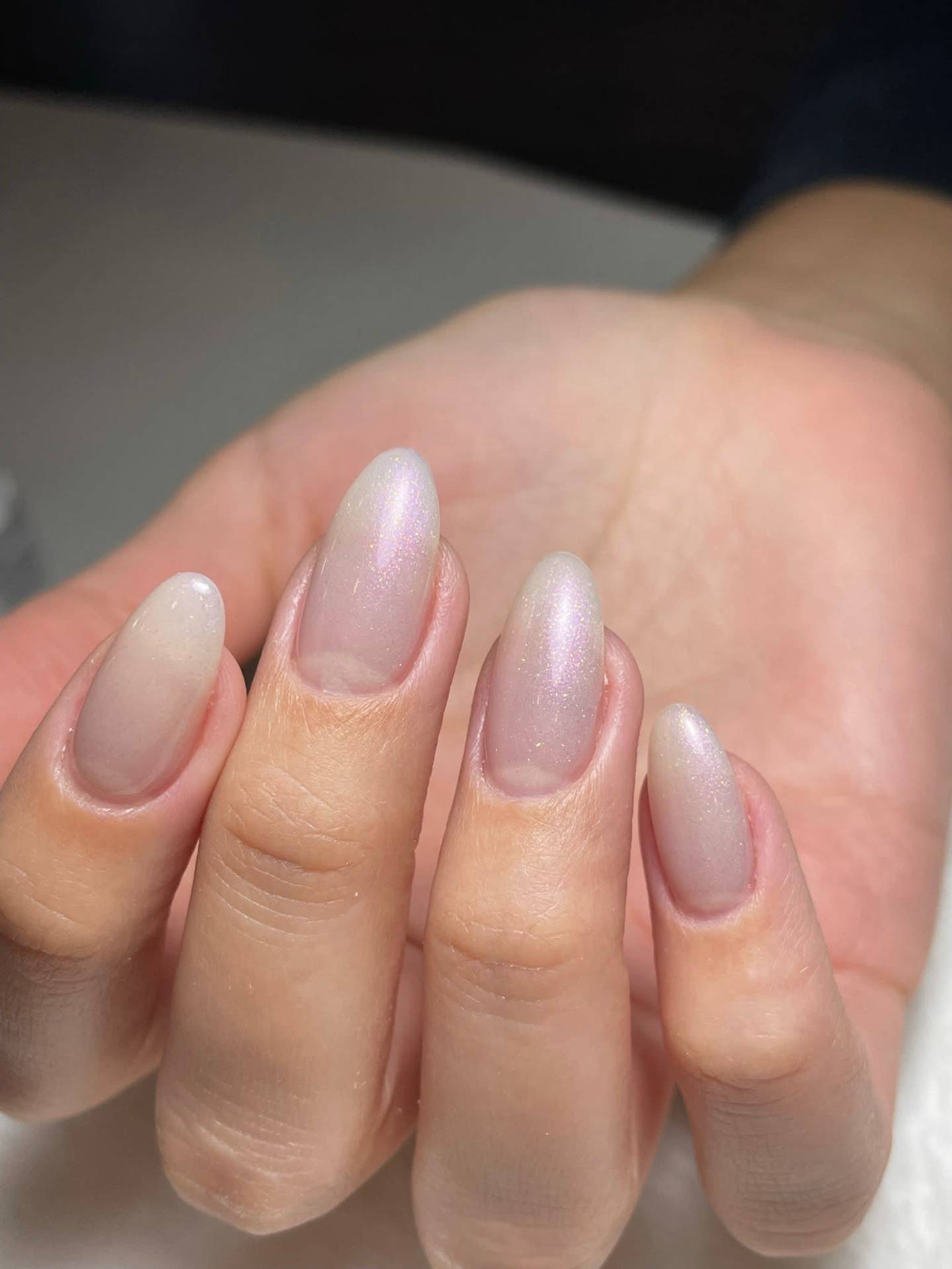 Pearl shimmer almond gel nails